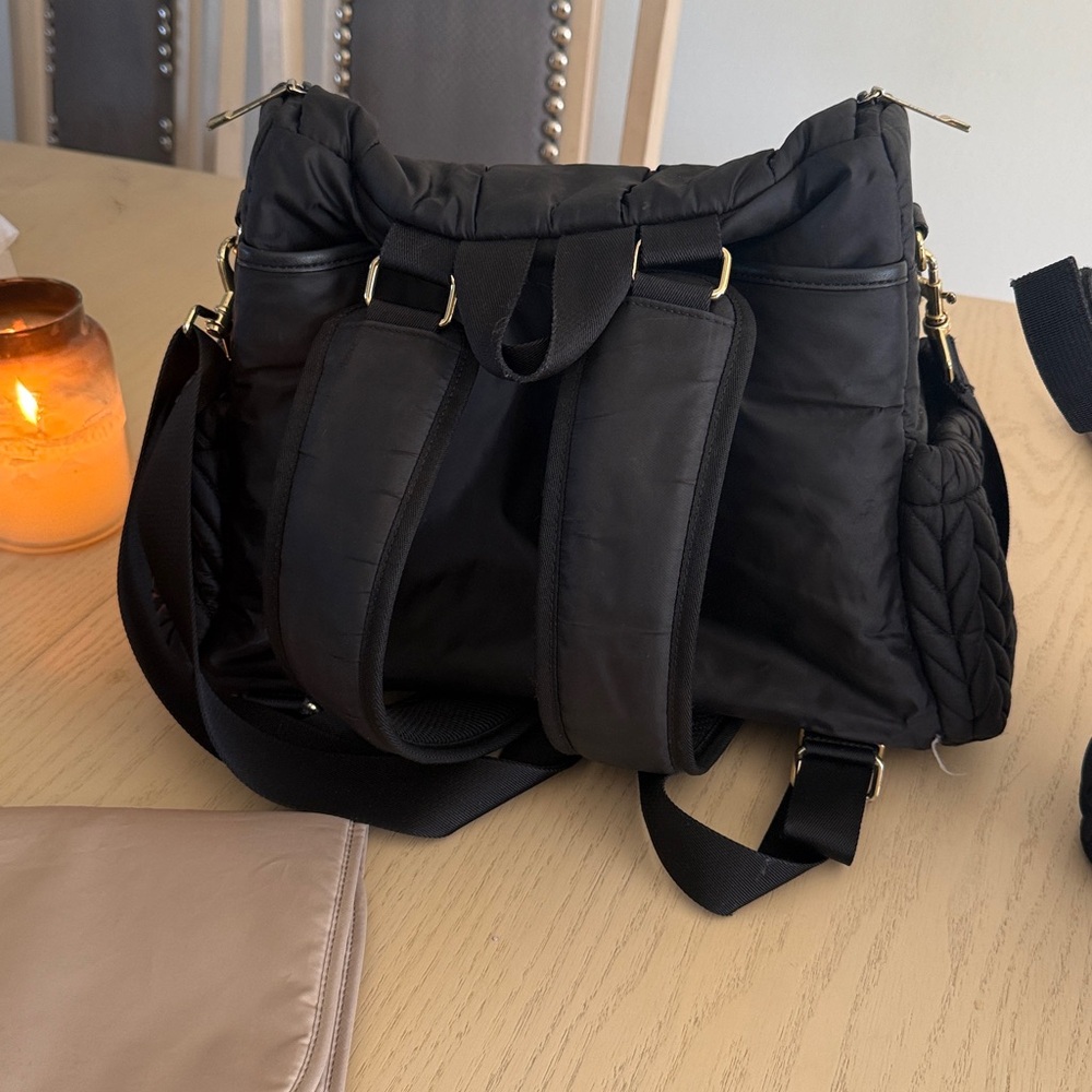 Elegant Black HAPP Women's Bag + stroller bag - Picture 8 of 9